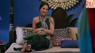 Hina Khan feet photo thumbnail