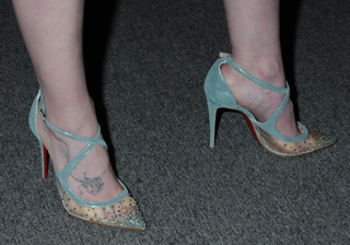 Lily Collins feet photo thumbnail