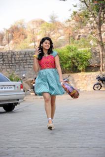 Taapsee Pannu feet photo thumbnail