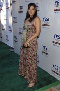 Constance Marie feet photo thumbnail