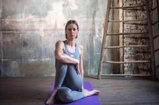 Federica Pellegrini feet photo thumbnail