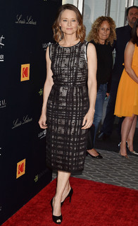 Jodie Foster feet photo thumbnail