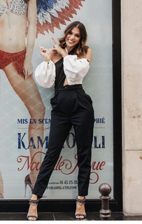 Iris Mittenaere feet photo thumbnail