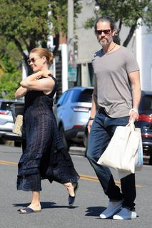 Amy Adams feet photo thumbnail