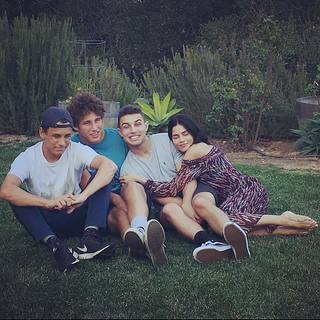 Jenna Dewan feet photo thumbnail