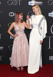 Maisie Williams feet photo thumbnail