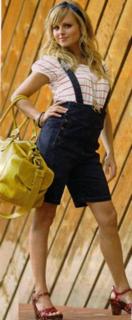 Tina O'Brien feet photo thumbnail