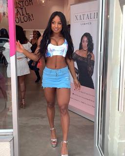 Qimmah Russo feet photo thumbnail