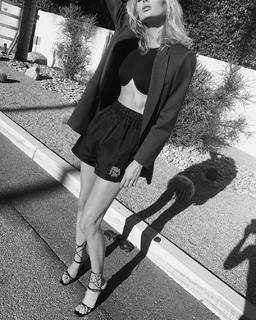 Elsa Hosk feet photo thumbnail