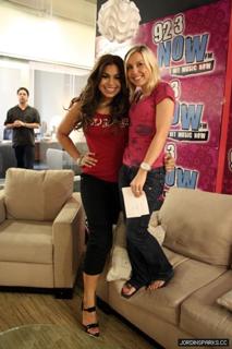 Jordin Sparks feet photo thumbnail