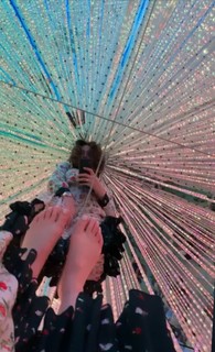 Lisa Snowdon feet photo thumbnail