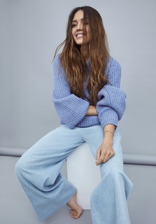 Jessica Alba feet photo thumbnail