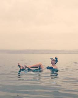 Dorota Rabczewska feet photo thumbnail