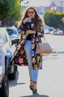 Sofía Vergara feet photo thumbnail