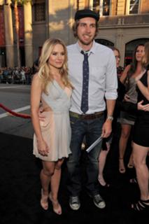 Kristen Bell feet photo thumbnail