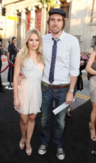Kristen Bell feet photo thumbnail