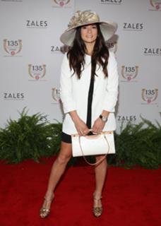 Danica Patrick feet photo thumbnail