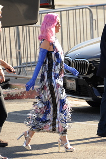 Katy Perry feet photo thumbnail
