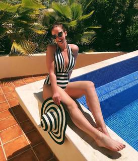 Vicky Pattison feet photo thumbnail