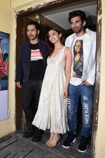 Alia Bhatt feet photo thumbnail