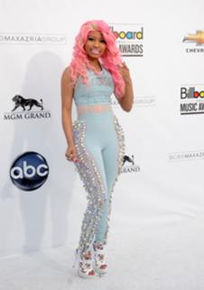 Nicki Minaj feet photo thumbnail