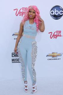 Nicki Minaj feet photo thumbnail