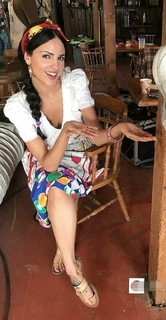 Eiza González feet photo thumbnail
