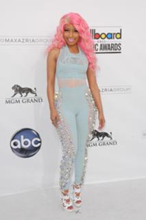 Nicki Minaj feet photo thumbnail