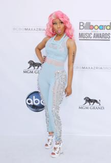 Nicki Minaj feet photo thumbnail
