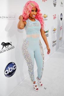 Nicki Minaj feet photo thumbnail