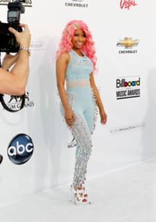 Nicki Minaj feet photo thumbnail