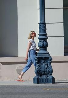 Cameron Diaz feet photo thumbnail
