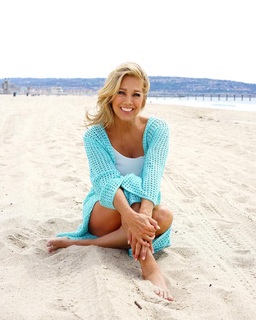 Denise Austin feet photo thumbnail