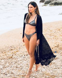 Athina Oikonomakou feet photo thumbnail
