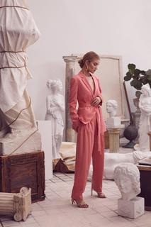 Rosie Huntington-Whiteley feet photo thumbnail