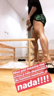 Kelly Key feet photo thumbnail