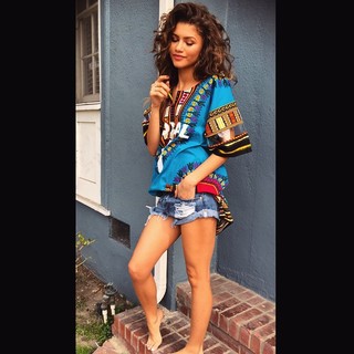 Zendaya feet photo thumbnail