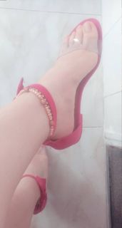Isa Pes feet photo thumbnail
