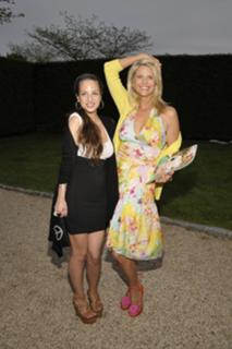 Christie Brinkley feet photo thumbnail