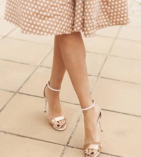 Fei Skorda feet photo thumbnail