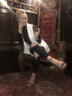 Gabrielle Taylor feet photo thumbnail