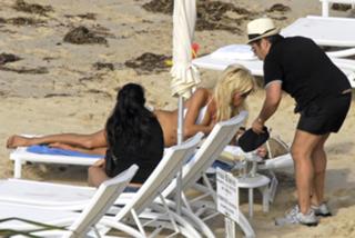 Victoria Silvstedt feet photo thumbnail