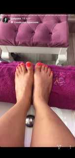 Yoseline Hoffman feet photo thumbnail