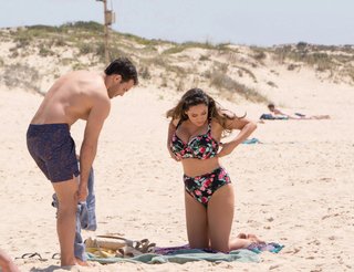 Kelly Brook feet photo thumbnail