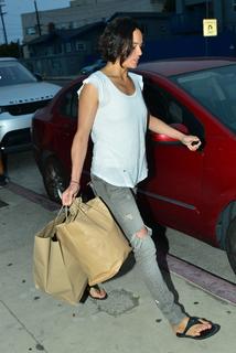 Michelle Rodriguez feet photo thumbnail