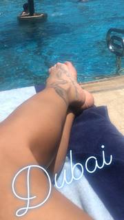 Melissa Satta feet photo thumbnail