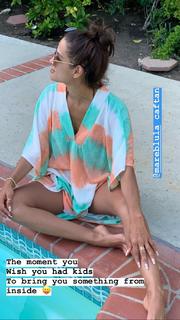 Rocsi Diaz feet photo thumbnail