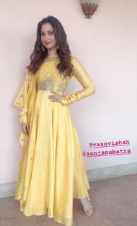 Tamannaah Bhatia feet photo thumbnail