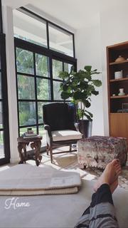 Lea Michele feet photo thumbnail