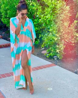 Rocsi Diaz feet photo thumbnail